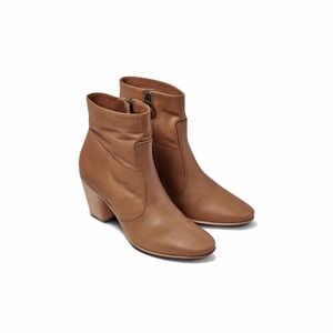 Beek Catbird Tan boots